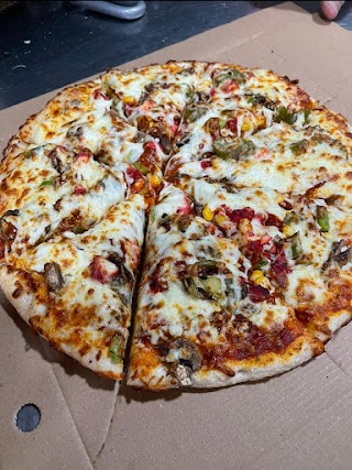 Freddy's Chicken & Pizza