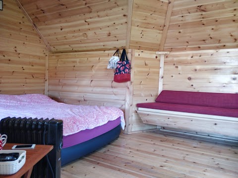 Ernest's Retreat Glamping Site (Static Caravan Park)