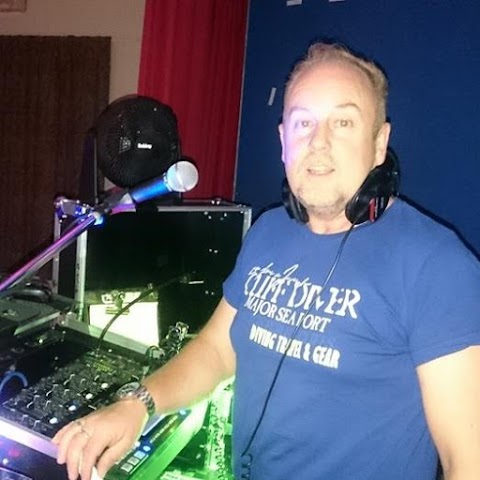 Cloud & Sun DJ Services (Mobile Disco And DJ Service)