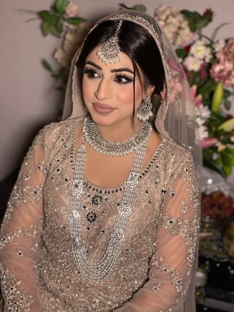 Aishi Make up Artist, Hair stylist and Beauty Salon Wembley