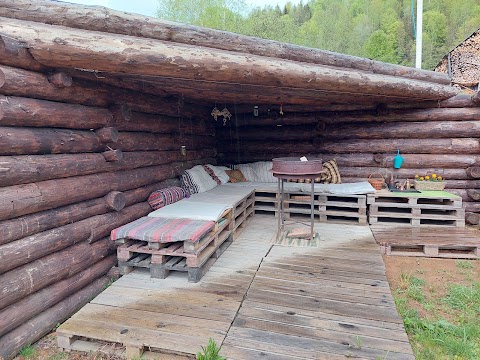 Науковий ліцей/пансіон «Міжнародна Зелена Школа ім.Клима Чурюмова», Космач