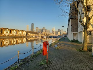 Surrey Docks Fitness & Water Sports Centre