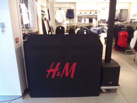 H&M