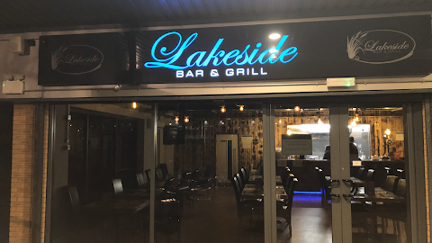 Lakeside Bar & Grill