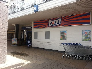 B&M Store