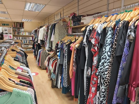 St Luke's Hospice Winsford Shop