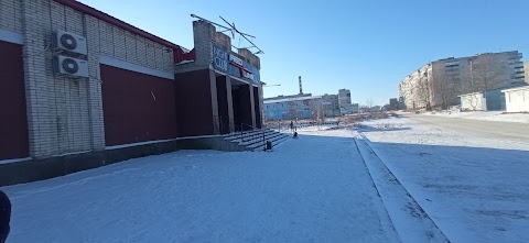 Нічний клуб «Red Line»