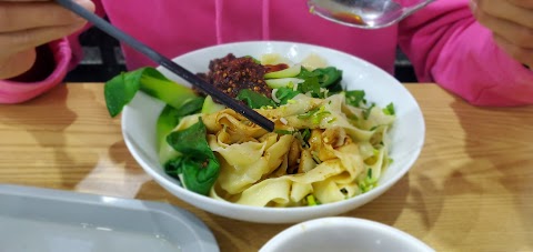 Lanzhou Noodle Bar 一品居 兰州牛肉拉面