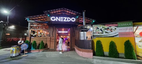 GNEZDO