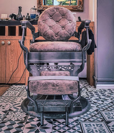 Men's Cave Barber