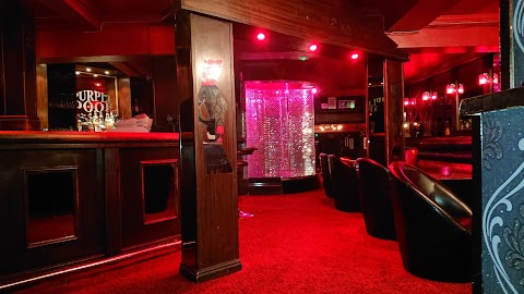 The Purple Door - Gentlemen’s Club (Strip Club Leeds)