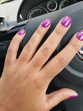 Miss Nails