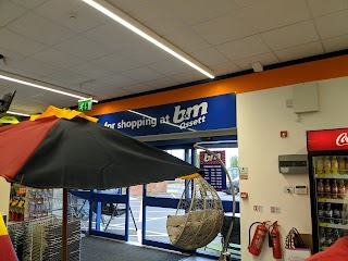 B&M Store