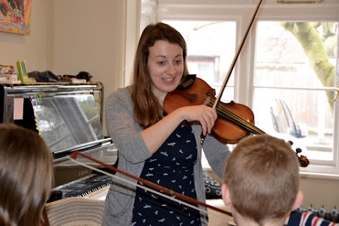 Kingston Music School (Singing Violin Viola Piano & Guitar Lessons)