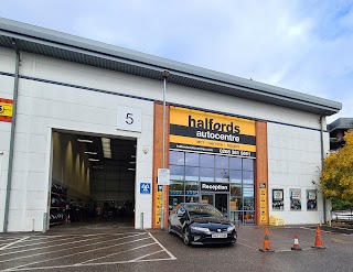 Halfords Autocentre Borehamwood