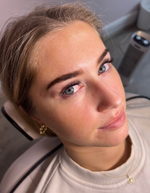 Luxe Dublin Eyebrows and Eyelash Extensions