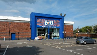 B&M Store