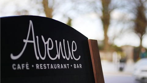 Avenue Cafe, Restaurant & Bar