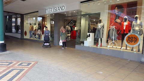 River Island