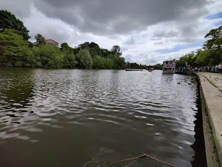 Dee River Kayaking