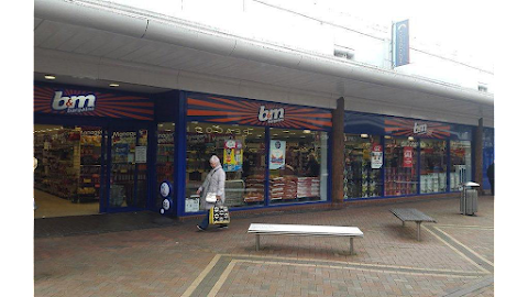 B&M Store