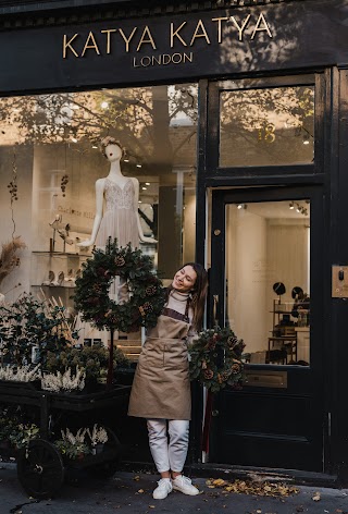 Flower Delivery Chelsea - Floetica.com (inside Katya Katya Bridal Boutique)