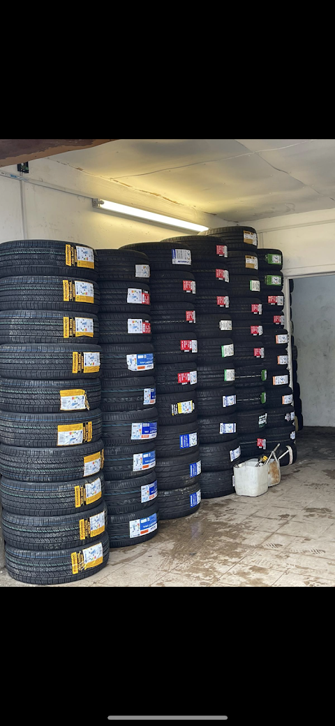 Dhmaid 2 Tyre service