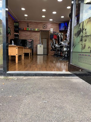 N22 BARBERS