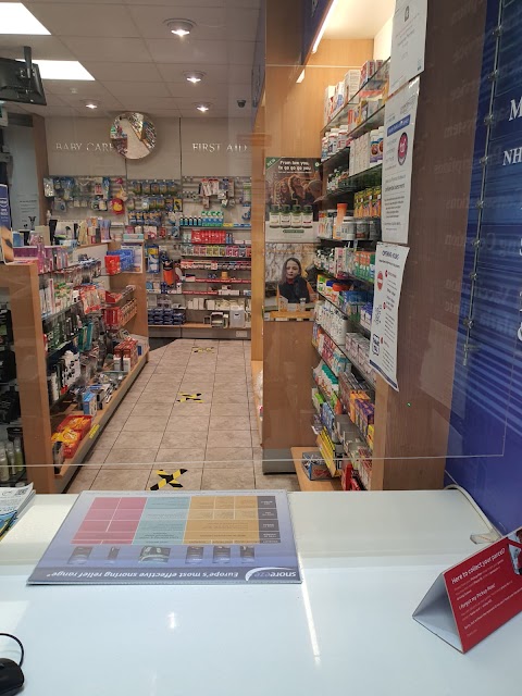 Newington Pharmacy and Travel Clinic