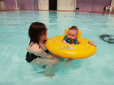 Bronwydd Swimming Pool