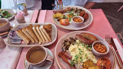 Sweet Little Things Tea Room Hull