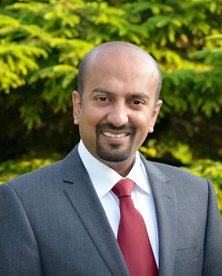 Dr. Nilesh Agarwal - Private Gynaecologist London