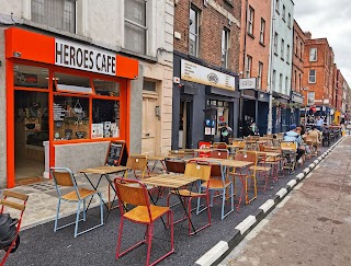 Heroes café