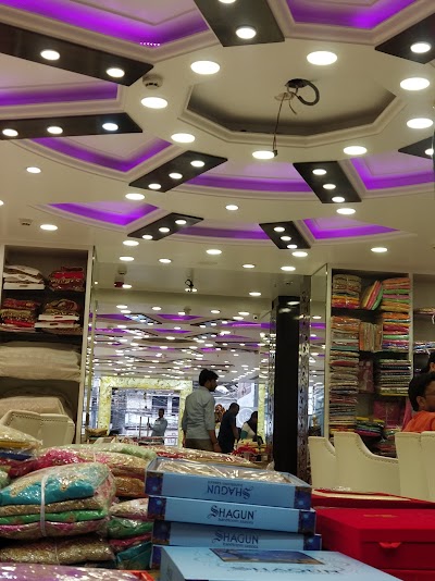 photo of Manish Saree Emporium(Best Lehenga Store)