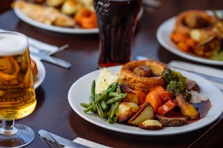 Woodfield Farm - Dining & Carvery