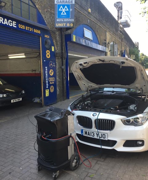 Golders Green MOT Test Centre, London