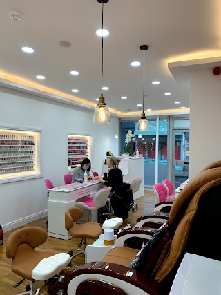 Gel Nails Spa