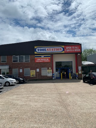 Toolstation Colindale