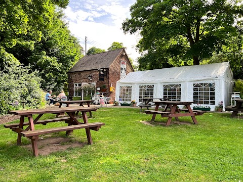 The Lock Inn and Old Smithy Tearoom