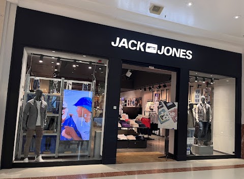 JACK & JONES