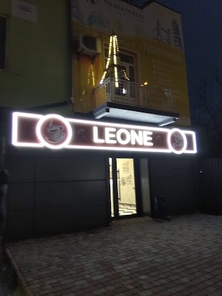 LEONЕ