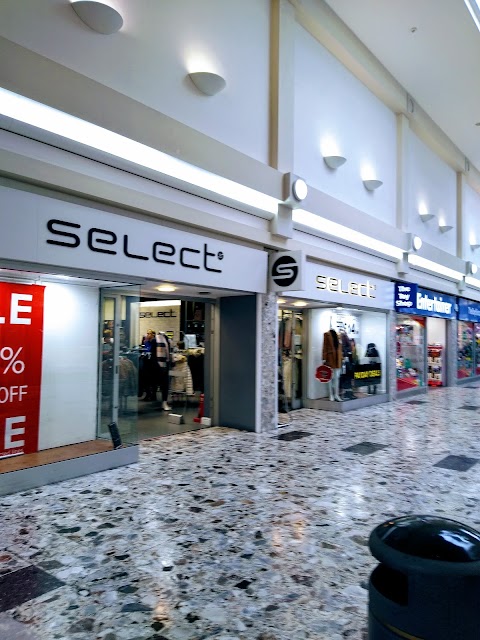 Select Fashion