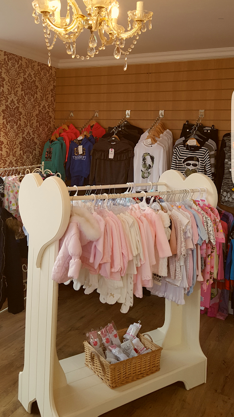 Gillytots Childrens Boutique