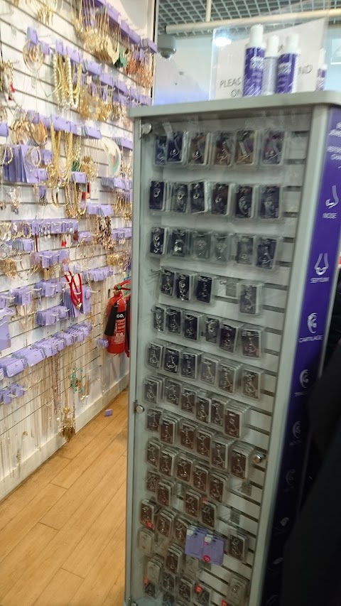 Claire's