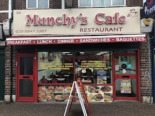 Munchy's Cafe & Burger Bar