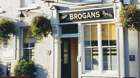 Brogan's Bar & Hotel