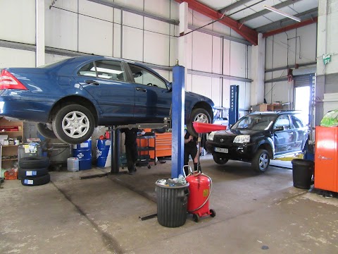 KNUTSFORD MOT CENTRE GARAGE- MOT’s