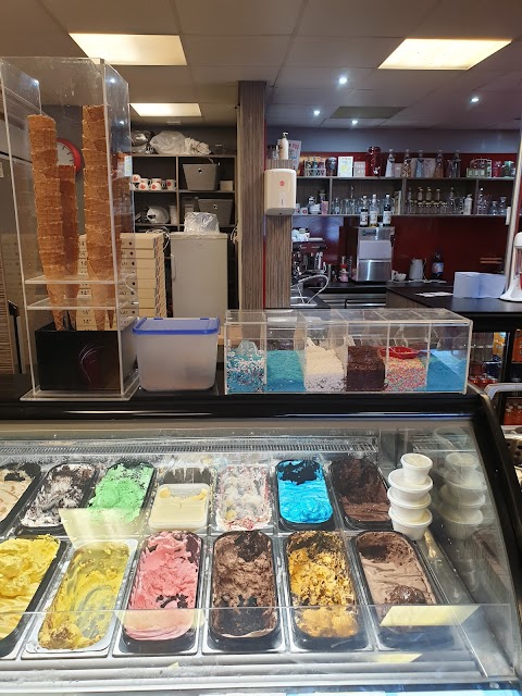 Pazzo Gelato 'n' Grill