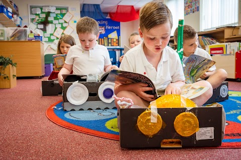 New Pastures Primary School - Lower School