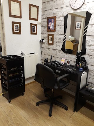 Vanity Fayre Unisex Hairdresser